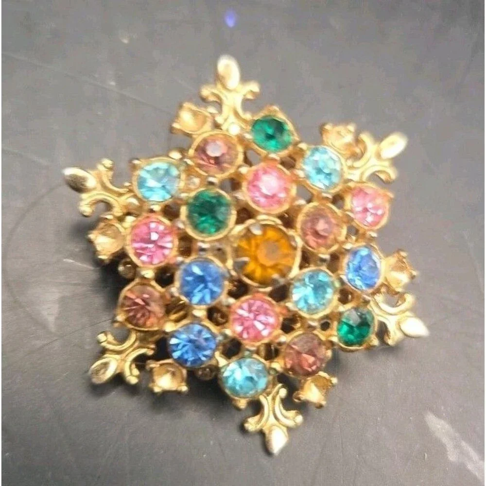 Vintage Snowflake Convertible Brooch Pendant With Multi Color Stones